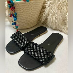 🌺Black huaraches for women, new, no tag, excellent condition🌺#HUARACHE